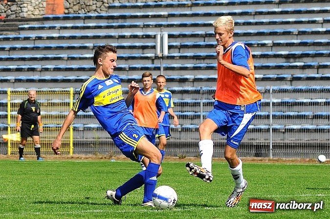 Zdjęcie w galerii na portalu naszraciborz.pl: UKS Ikar lepszy w derbach Raciborza wiadomości z regionu
