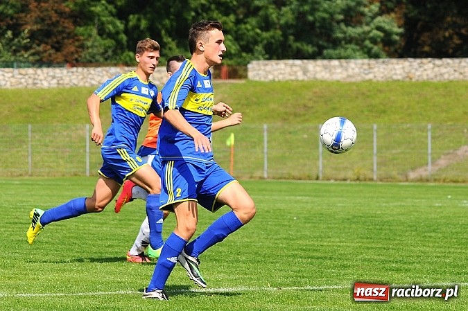 Zdjęcie w galerii na portalu naszraciborz.pl: UKS Ikar lepszy w derbach Raciborza wiadomości z regionu