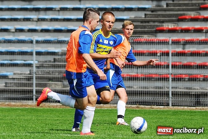 Zdjęcie w galerii na portalu naszraciborz.pl: UKS Ikar lepszy w derbach Raciborza wiadomości z regionu