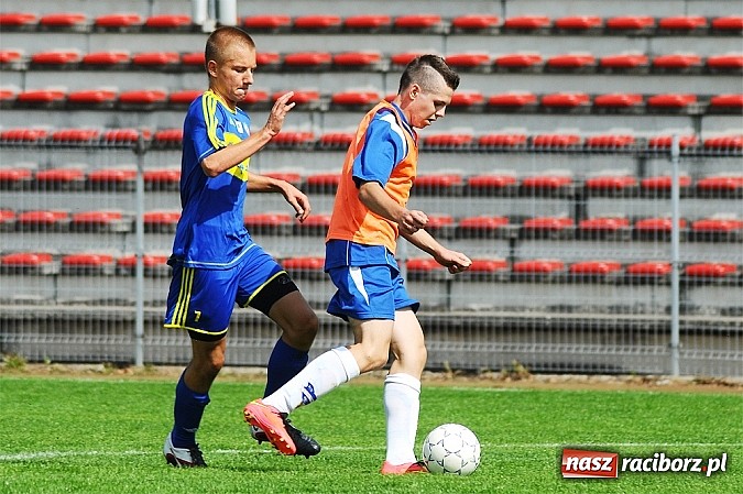 Zdjęcie w galerii na portalu naszraciborz.pl: UKS Ikar lepszy w derbach Raciborza wiadomości z regionu