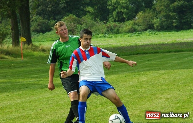 Zdjęcie w galerii na portalu naszraciborz.pl: Juniorzy Cyprzanowa lepsi w Bieńkowicach wiadomości z regionu