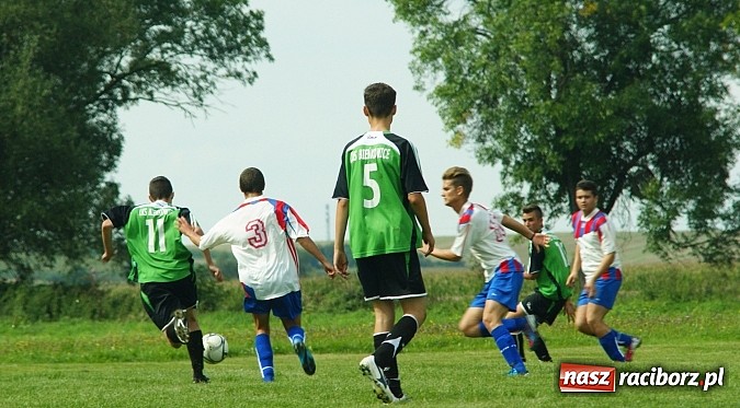 Zdjęcie w galerii na portalu naszraciborz.pl: Juniorzy Cyprzanowa lepsi w Bieńkowicach wiadomości z regionu