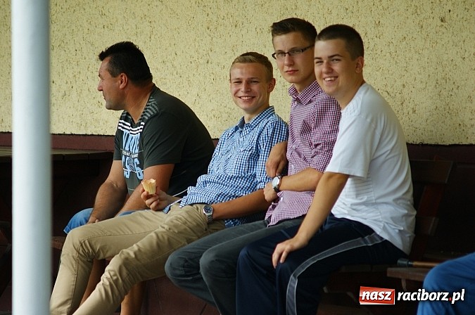 Zdjęcie w galerii na portalu naszraciborz.pl: Juniorzy Cyprzanowa lepsi w Bieńkowicach wiadomości z regionu