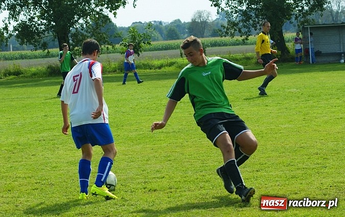 Zdjęcie w galerii na portalu naszraciborz.pl: Juniorzy Cyprzanowa lepsi w Bieńkowicach wiadomości z regionu