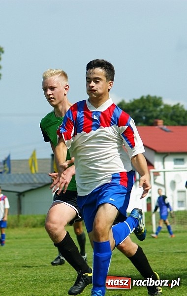 Zdjęcie w galerii na portalu naszraciborz.pl: Juniorzy Cyprzanowa lepsi w Bieńkowicach wiadomości z regionu