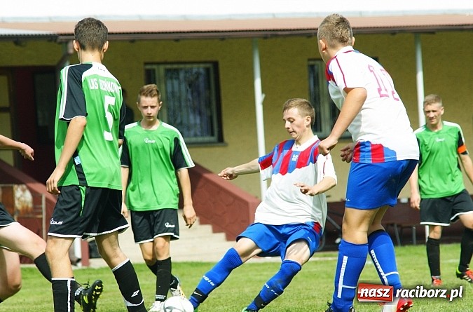 Zdjęcie w galerii na portalu naszraciborz.pl: Juniorzy Cyprzanowa lepsi w Bieńkowicach wiadomości z regionu
