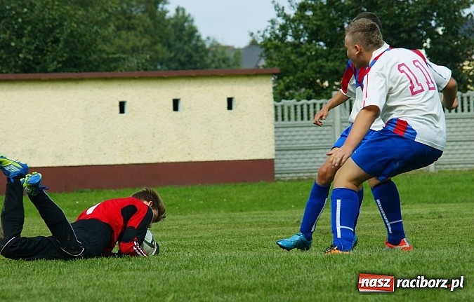 Zdjęcie w galerii na portalu naszraciborz.pl: Juniorzy Cyprzanowa lepsi w Bieńkowicach wiadomości z regionu