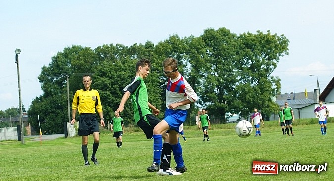 Zdjęcie w galerii na portalu naszraciborz.pl: Juniorzy Cyprzanowa lepsi w Bieńkowicach wiadomości z regionu