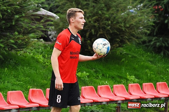 Zdjęcie w galerii na portalu naszraciborz.pl: Szymon Kempa receptą na Borucin wiadomości z regionu