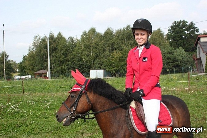 Zdjęcie w galerii na portalu naszraciborz.pl: Udany debiut 13-letniej Marty Starzec wiadomości z regionu