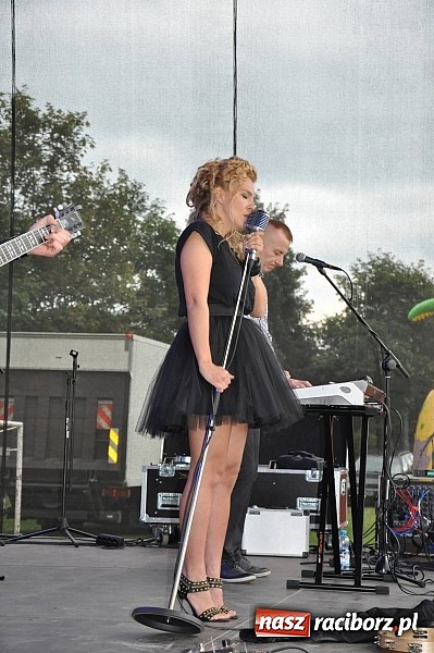 Zdjęcie w galerii na portalu naszraciborz.pl: Kapele weselne rozgrzewały publiczność w Kuźni Raciborskiej wiadomości z regionu