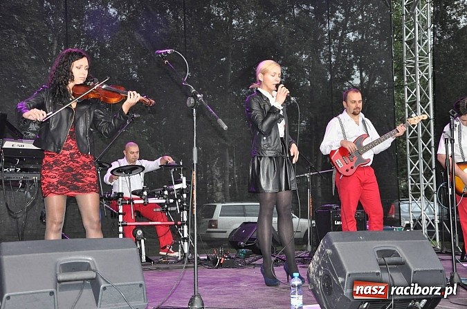 Zdjęcie w galerii na portalu naszraciborz.pl: Kapele weselne rozgrzewały publiczność w Kuźni Raciborskiej wiadomości z regionu