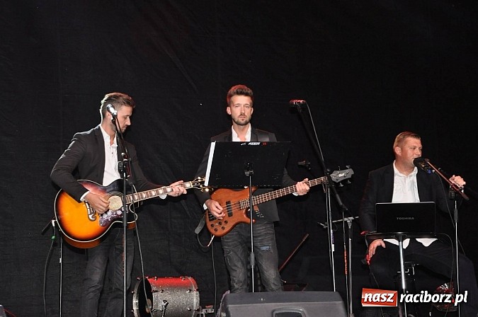 Zdjęcie w galerii na portalu naszraciborz.pl: Kapele weselne rozgrzewały publiczność w Kuźni Raciborskiej wiadomości z regionu