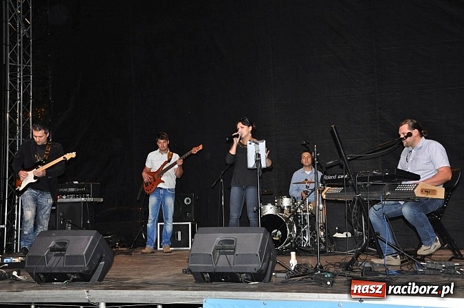 Zdjęcie w galerii na portalu naszraciborz.pl: Kapele weselne rozgrzewały publiczność w Kuźni Raciborskiej wiadomości z regionu