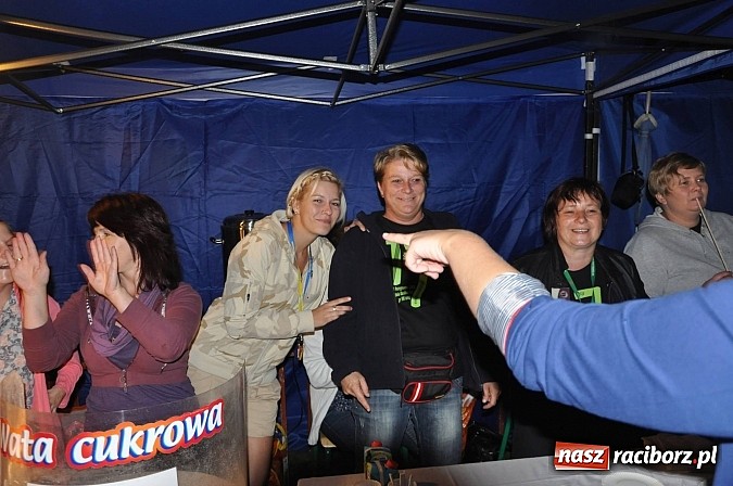 Zdjęcie w galerii na portalu naszraciborz.pl: Kapele weselne rozgrzewały publiczność w Kuźni Raciborskiej wiadomości z regionu