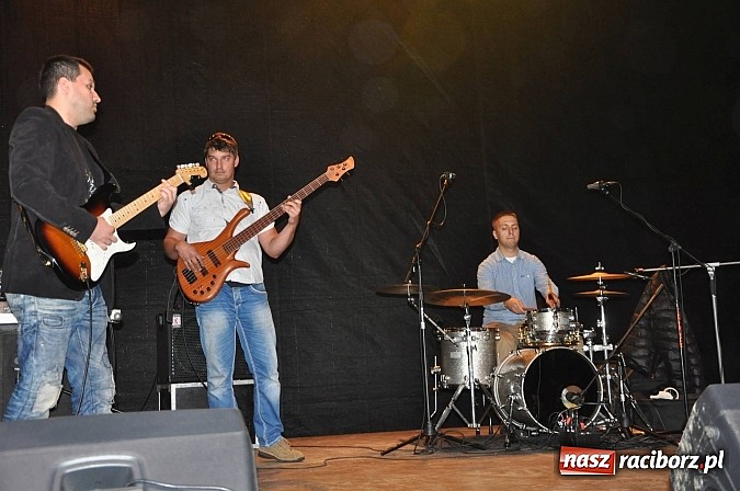 Zdjęcie w galerii na portalu naszraciborz.pl: Kapele weselne rozgrzewały publiczność w Kuźni Raciborskiej wiadomości z regionu