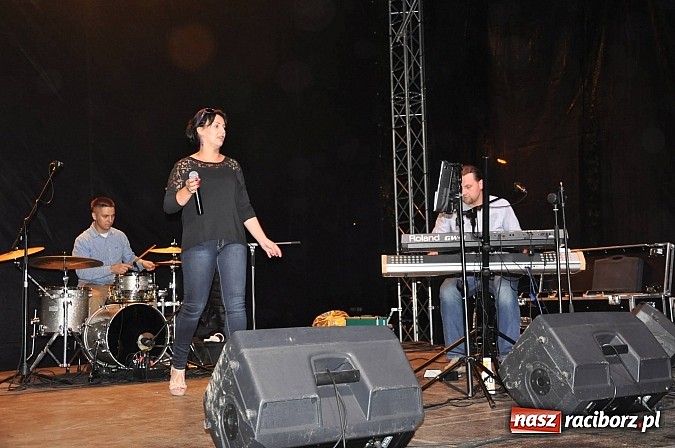 Zdjęcie w galerii na portalu naszraciborz.pl: Kapele weselne rozgrzewały publiczność w Kuźni Raciborskiej wiadomości z regionu