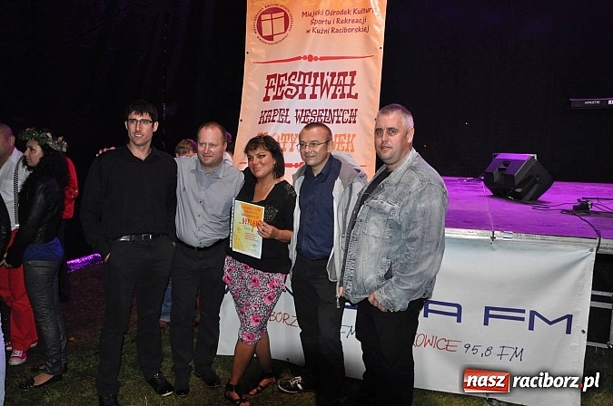 Zdjęcie w galerii na portalu naszraciborz.pl: Kapele weselne rozgrzewały publiczność w Kuźni Raciborskiej wiadomości z regionu