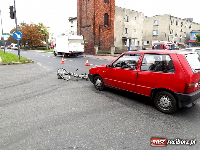 Zdjęcie w galerii na portalu naszraciborz.pl: Na Reymonta potrącono rowerzystkę! wiadomości z regionu