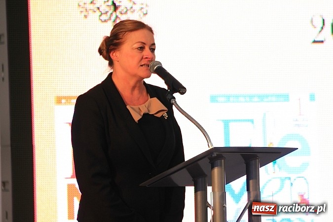 Zdjęcie w galerii na portalu naszraciborz.pl: Wojew&oacute;dzka inauguracja roku szkolnego w SP 15. Minister Edukacji Narodowej wręczyła pierwszoklasistom nowe elementarze! wiadomości z regionu