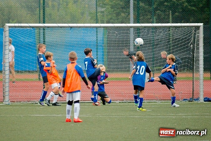 Zdjęcie w galerii na portalu naszraciborz.pl: Deszczowe zmagania orlików. Unia Racibórz górą nad Studzienną wiadomości z regionu
