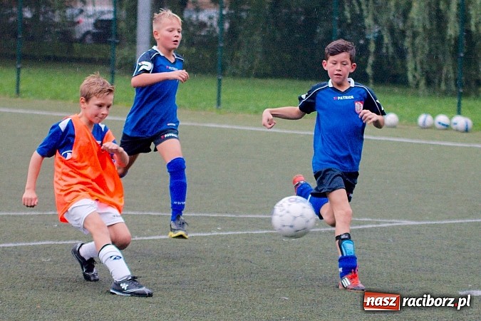 Zdjęcie w galerii na portalu naszraciborz.pl: Deszczowe zmagania orlików. Unia Racibórz górą nad Studzienną wiadomości z regionu