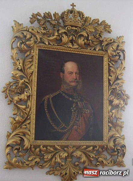 Zdjęcie w galerii na portalu naszraciborz.pl: Książę raciborski Wiktor V przyjeżdża do Raciborza. Zobacz gdzie na co dzień mieszka wiadomości z regionu