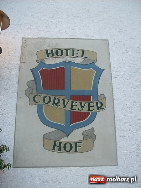 Zdjęcie w galerii na portalu naszraciborz.pl: Książę raciborski Wiktor V przyjeżdża do Raciborza. Zobacz gdzie na co dzień mieszka wiadomości z regionu