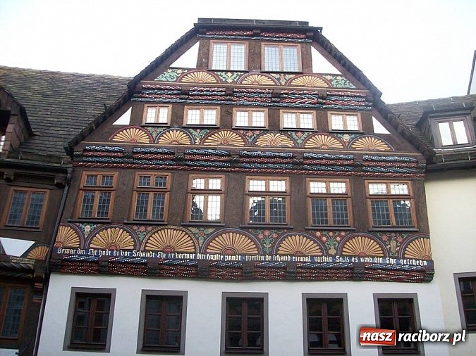 Zdjęcie w galerii na portalu naszraciborz.pl: Książę raciborski Wiktor V przyjeżdża do Raciborza. Zobacz gdzie na co dzień mieszka wiadomości z regionu