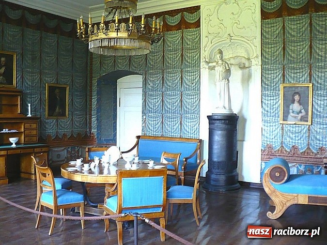 Zdjęcie w galerii na portalu naszraciborz.pl: Książę raciborski Wiktor V przyjeżdża do Raciborza. Zobacz gdzie na co dzień mieszka wiadomości z regionu