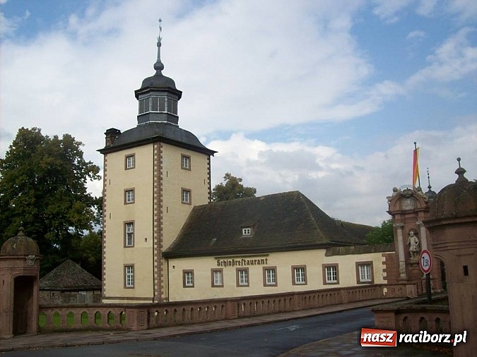 Zdjęcie w galerii na portalu naszraciborz.pl: Książę raciborski Wiktor V przyjeżdża do Raciborza. Zobacz gdzie na co dzień mieszka wiadomości z regionu