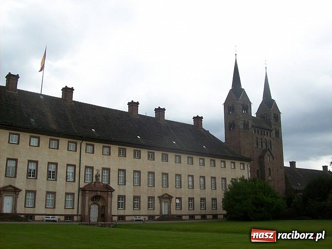 Zdjęcie w galerii na portalu naszraciborz.pl: Książę raciborski Wiktor V przyjeżdża do Raciborza. Zobacz gdzie na co dzień mieszka wiadomości z regionu