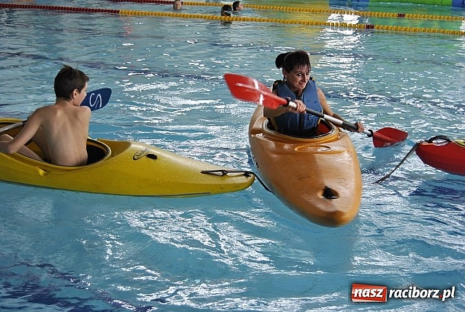 Zdjęcie w galerii na portalu naszraciborz.pl: Lekcją kajakarstwa pożegnano wakacje w H2Ostróg wiadomości z regionu