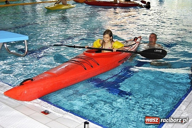 Zdjęcie w galerii na portalu naszraciborz.pl: Lekcją kajakarstwa pożegnano wakacje w H2Ostróg wiadomości z regionu
