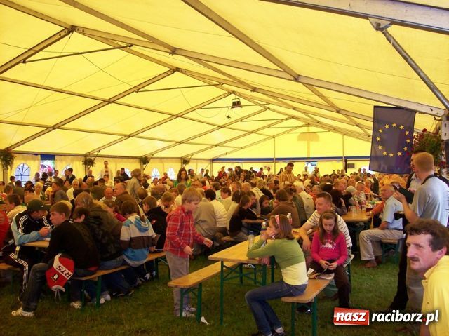 Zdjęcie w galerii na portalu naszraciborz.pl: Sportowy Festyn Przyjaźni wiadomości z regionu