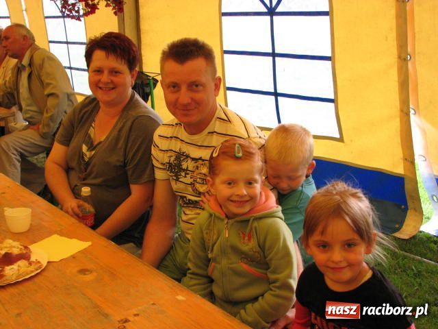 Zdjęcie w galerii na portalu naszraciborz.pl: Sportowy Festyn Przyjaźni wiadomości z regionu