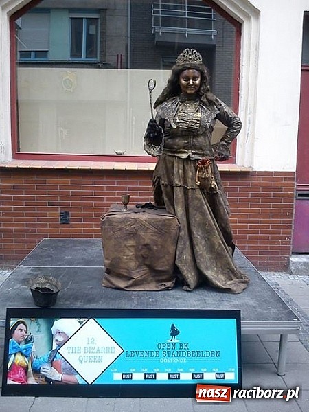 Zdjęcie w galerii na portalu naszraciborz.pl: Cały czas ulepszam swój warsztat. Asia Nitefor o byciu żywą rzeźbą wiadomości z regionu