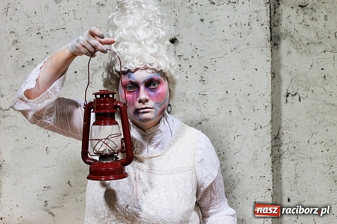 Zdjęcie w galerii na portalu naszraciborz.pl: Cały czas ulepszam swój warsztat. Asia Nitefor o byciu żywą rzeźbą wiadomości z regionu