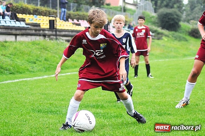 Zdjęcie w galerii na portalu naszraciborz.pl: Wojewódzka Liga Trampkarzy: Unia rozgromiła MKS Żory wiadomości z regionu
