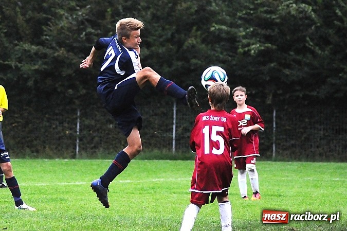Zdjęcie w galerii na portalu naszraciborz.pl: Wojewódzka Liga Trampkarzy: Unia rozgromiła MKS Żory wiadomości z regionu