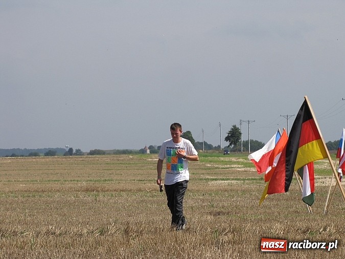 Zdjęcie w galerii na portalu naszraciborz.pl: Spektakularne zawody o Puchar Świata modeli swobodnie latających! wiadomości z regionu
