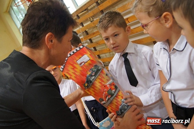 Zdjęcie w galerii na portalu naszraciborz.pl: Z sukcesem w nowy rok szkolny w Nędzy wiadomości z regionu