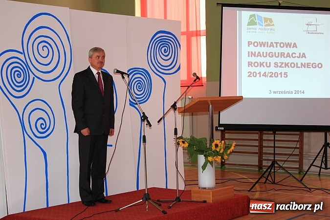 Zdjęcie w galerii na portalu naszraciborz.pl: Niech ten rok będzie dla nas dobry, czyli Inauguracja Roku Szkolnego w ZSBiRR wiadomości z regionu