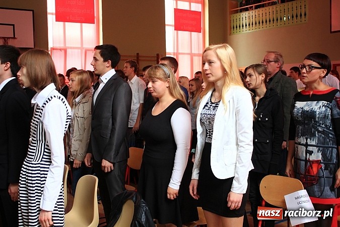 Zdjęcie w galerii na portalu naszraciborz.pl: Niech ten rok będzie dla nas dobry, czyli Inauguracja Roku Szkolnego w ZSBiRR wiadomości z regionu