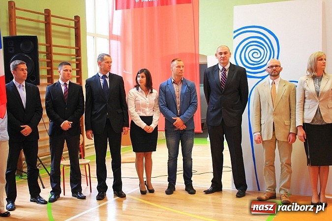 Zdjęcie w galerii na portalu naszraciborz.pl: Niech ten rok będzie dla nas dobry, czyli Inauguracja Roku Szkolnego w ZSBiRR wiadomości z regionu