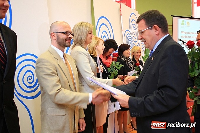 Zdjęcie w galerii na portalu naszraciborz.pl: Niech ten rok będzie dla nas dobry, czyli Inauguracja Roku Szkolnego w ZSBiRR wiadomości z regionu