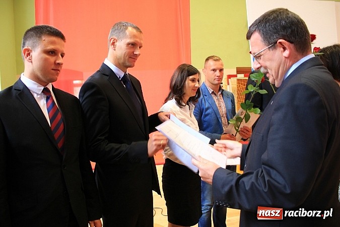 Zdjęcie w galerii na portalu naszraciborz.pl: Niech ten rok będzie dla nas dobry, czyli Inauguracja Roku Szkolnego w ZSBiRR wiadomości z regionu