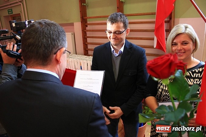 Zdjęcie w galerii na portalu naszraciborz.pl: Niech ten rok będzie dla nas dobry, czyli Inauguracja Roku Szkolnego w ZSBiRR wiadomości z regionu