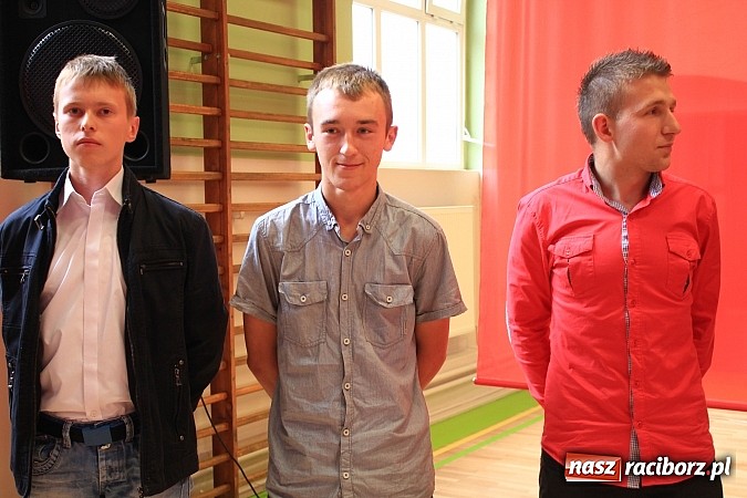 Zdjęcie w galerii na portalu naszraciborz.pl: Niech ten rok będzie dla nas dobry, czyli Inauguracja Roku Szkolnego w ZSBiRR wiadomości z regionu