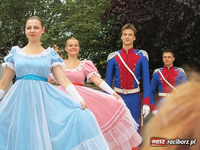 Zdjęcie w galerii na portalu naszraciborz.pl: Wojaże Źródła: przed Meksykiem Austria wiadomości z regionu